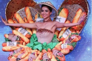 Вьетнамская модель удивила образом «передвижной хлебницы»