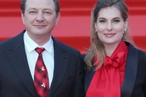 Избитая мужем Елизавета Башарова хочет сбежать из России