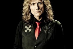 Whitesnake сняли в клипе концерт и «Ягуар» Дэвида Ковердейла