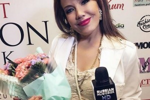 Певице Азизе вменяют похищение ребенка