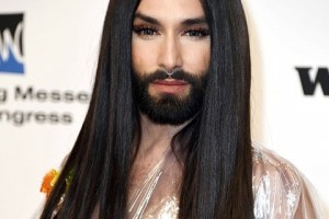 Кончита Вурст побрилась налысо