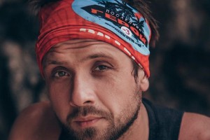 Актер Роман Маякин разочаровался в экстрасенсах после участия в новом шоу «Последний герой»