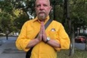 Жена звезды «Битвы экстрасенсов» Пахома борется с раком