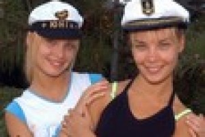 Измены и разводы: чем обидели мужчины сестер Арнтгольц