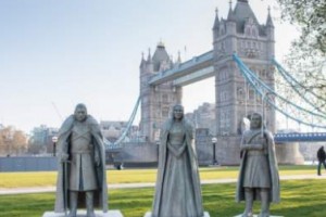 Персонажей «Игры престолов» воссоздали в виде бисквитных скульптур