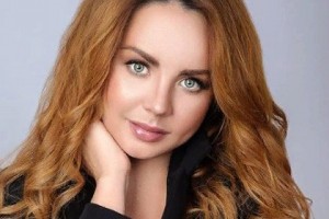 В больницу к певице МакSим пригласили священника