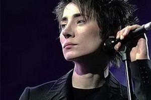 «Яндекс.Музыка» отметила юбилей альбома Земфиры виртуальной комнатой и инсталляцией в центре Москвы