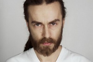 Кусок стены из дебютного клипа Децла продается за 3 млн рублей