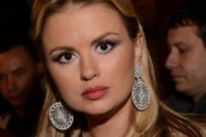 Из-за урагана сорвалось выступление Анны Семенович