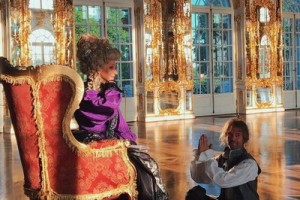 Кристина Орбакайте вернулась в прошлое с новыми «Гардемаринами»