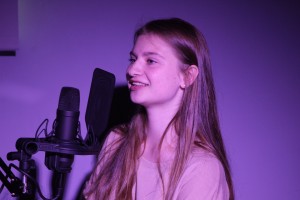 ВЫПУСКНИЦА, НАБРАВШАЯ 100 БАЛЛОВ НА ЕГЭ ПО ХИМИИ: "Я СДЕЛАЛА ЭТО!"