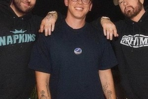 Двойники Эминема и Logic снялись вместо них в клипе