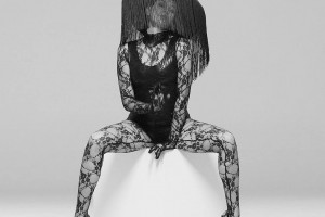Maruv представила ремикс на песню «Black Water» и клип на него.