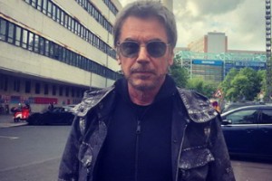 Жан-Поль Бельмондо и Жан-Мишель Жарр получат орден Почетного легиона