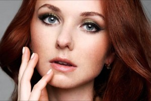 Лена Катина выпустила первый сольный альбом на русском языке