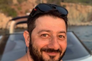 Михаил Галустян зарегистрирует бренд «Понять и простить»