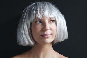 Сиа впервые возглавила американский чарт “Billboard 200”