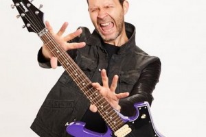 Пол Гилберт привезёт в Россию «Behold Electric Guitar»