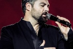 Алексей Чумаков даст сольник в «Крокусе»
