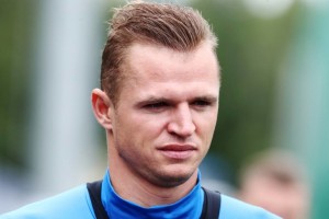 Дмитрий Тарасов пришёл в храм в куртке с неприличной надписью
