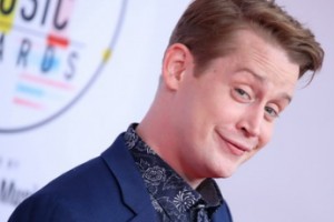 Маколей Калкин снял свой ремейк «Один дома»