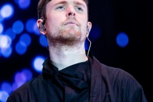 Джеймс Блейк показал многоликость любви в новом клипе