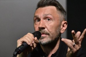 Шнуров в стихах посмеялся над провалом «оппозиции», давшей халявный концерт на митинге в Москве
