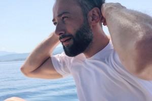Дмитрий Шепелев не скрывает слёз в общественных местах