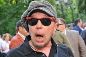 Гарик Сукачев разбил тарелку для будущего альбома