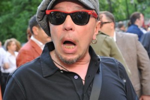 Гарик Сукачев разбил тарелку для будущего альбома