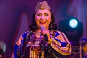 Снимок Бабкиной с молодым возлюбленным шокировал фанатов