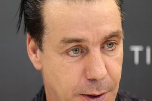 Lindemann выпустил сингл с нового альбома и назвал дату его выхода (Видео)