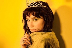 Kesha выпустила новую песню и анонсировала выход альбома