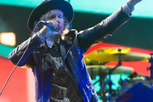 Бек выпустил мини-альбом, записанный на студии Принса