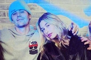 Welcome to LA: Джастин и Хейли Бибер встретились с Тимати на открытии его бургерной в США