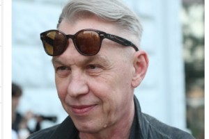 Александр Ф. Скляр стал капитаном и поваром в новом клипе «Ва-банка»