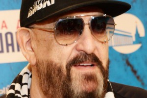 Михаил Шуфутинский готовит альбом ремейков и «шикарный концерт»
