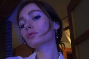 Луна показала свой путь в блокбастере «Золотые лепестки»