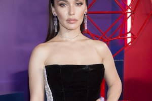 Molly попрощалась с Максимом Фадеевым клипом «Не бойся»