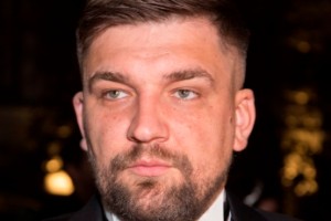 Баста записал дорожную акустику на двух континентах