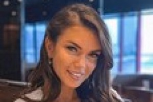 Катя Жужа показала фигуру после слухов о беременности