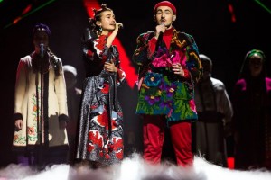 KHAYAT и Jerry Heil спели вместе народную колядку