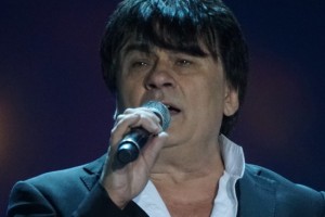Александра Серова ранили из травматического пистолета