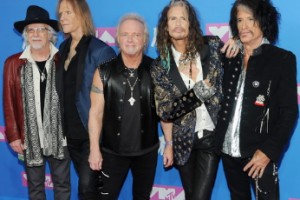 Джоуи Крамер не смог добиться возвращения в Aerosmith