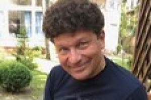 Сергей Минаев проиграл супругу в карты