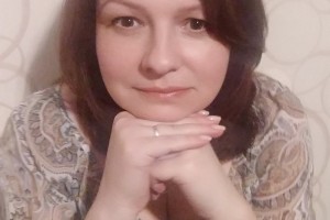 Зоя Ануфриева ведущая радио Океан Плюс стала Членом Союза Писателей России