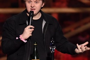 Льюис Капальди, Билли Айлиш и Stormzy получили Brit Awards 2020