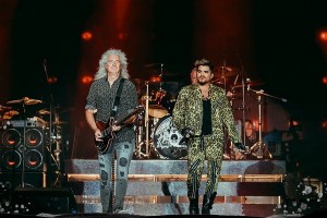 QUEEN воссоздали свой легендарный сет на ‘Live Aid’, выступая в Австралии!