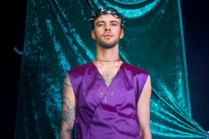 Макс Барских презентовал сингл "Небо льет дождем" из будущего альбома