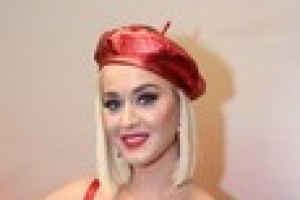 Беременная Кэти Перри потеряла бабушку